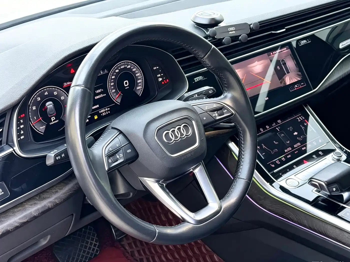 Audi Q8 2020 2021 Model 55 TFSI Luxury Dynamic