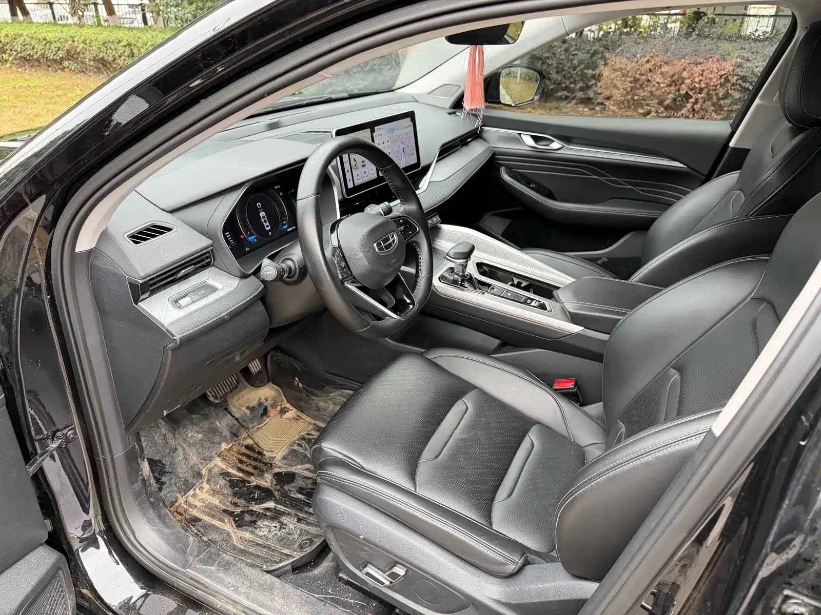 Фото 8 - Geely Preface