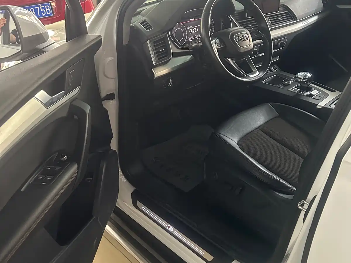 Audi Q5L 2018 40 TFSI Prestige Fashion (China V) фото 14