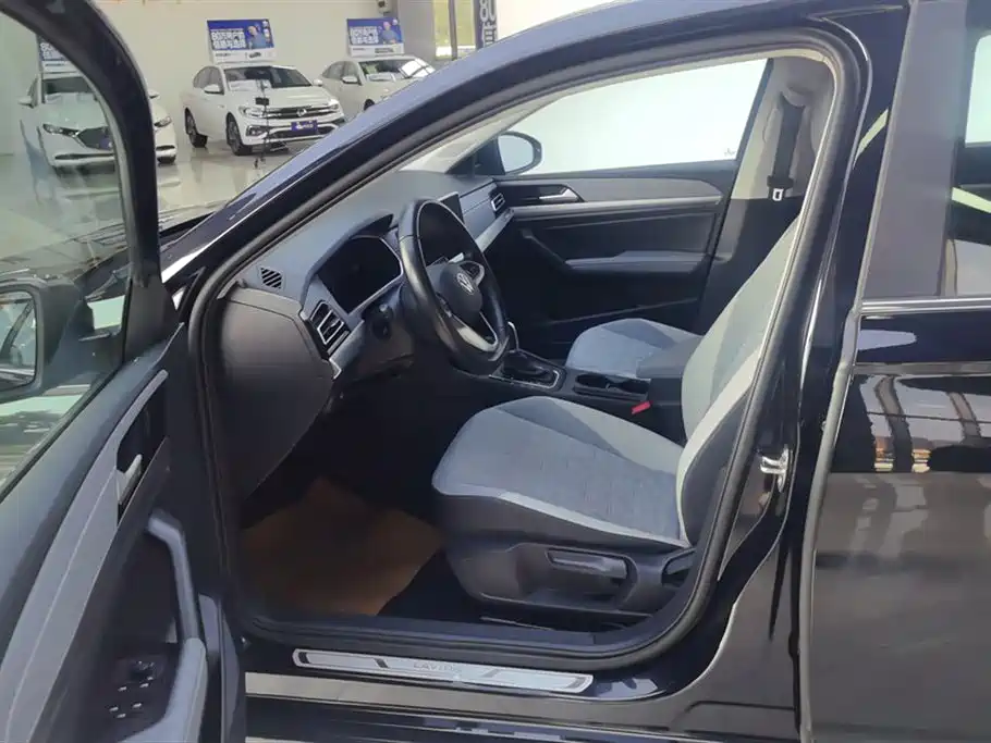 Volkswagen Lavida 2023 300TSI DSG Comfort Edition фото 9