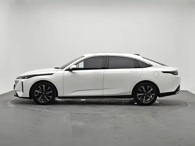 Changan Yida 2023 2023 Blue Whale NE 1.5T GDI DCT Pilot