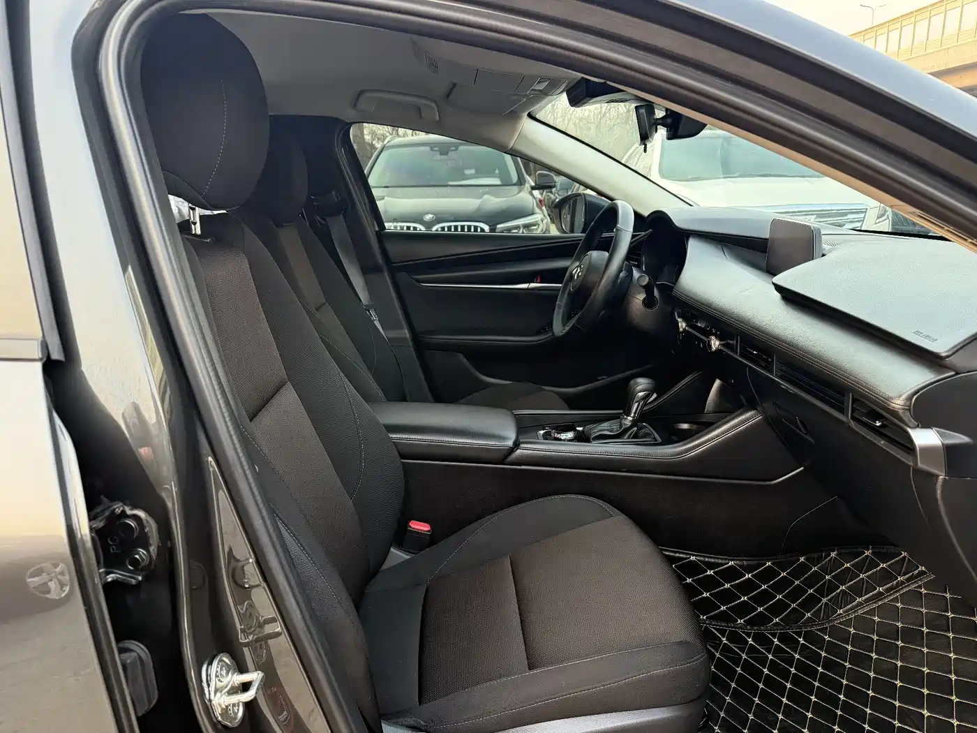 MAZDA 3 ANGKESAILA