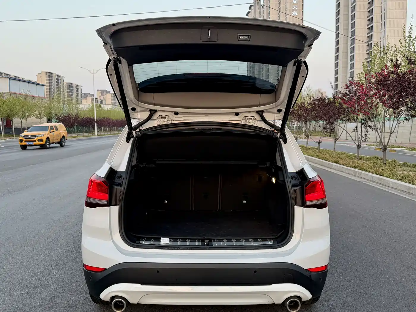 BMW X1 2022 sDrive25Li Leading фото 17