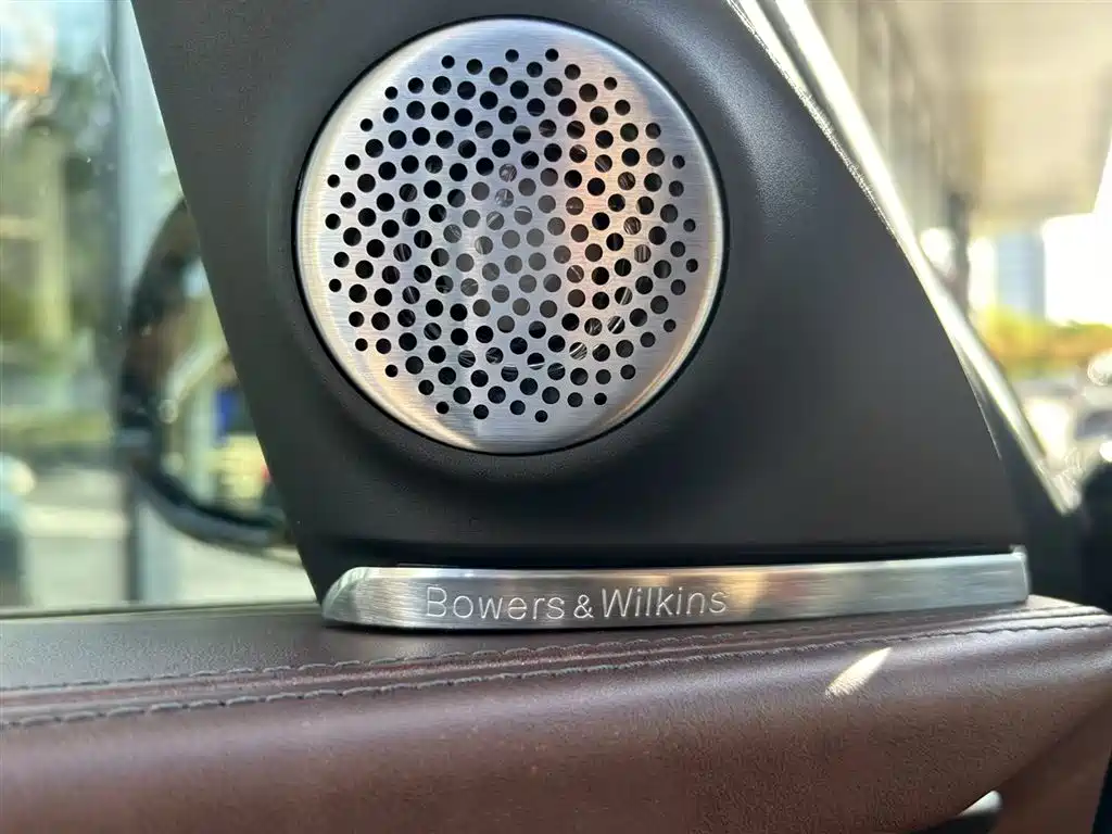 Фото 16 - BMW XM
