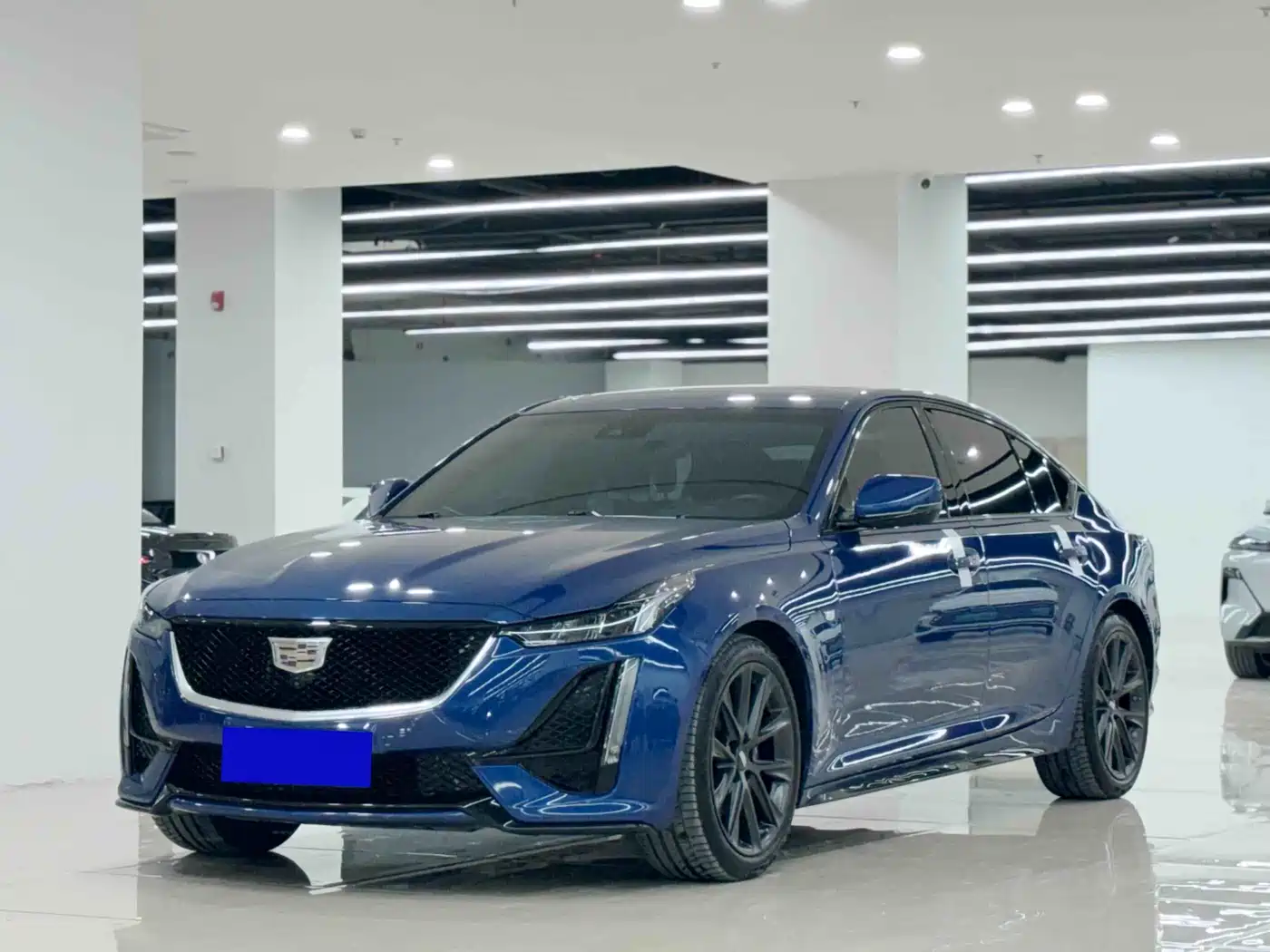 Фото 1 - Cadillac CT5