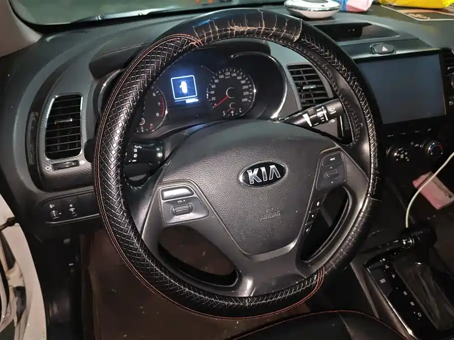Kia K3 2016 1.6L Automatic GLS фото 15