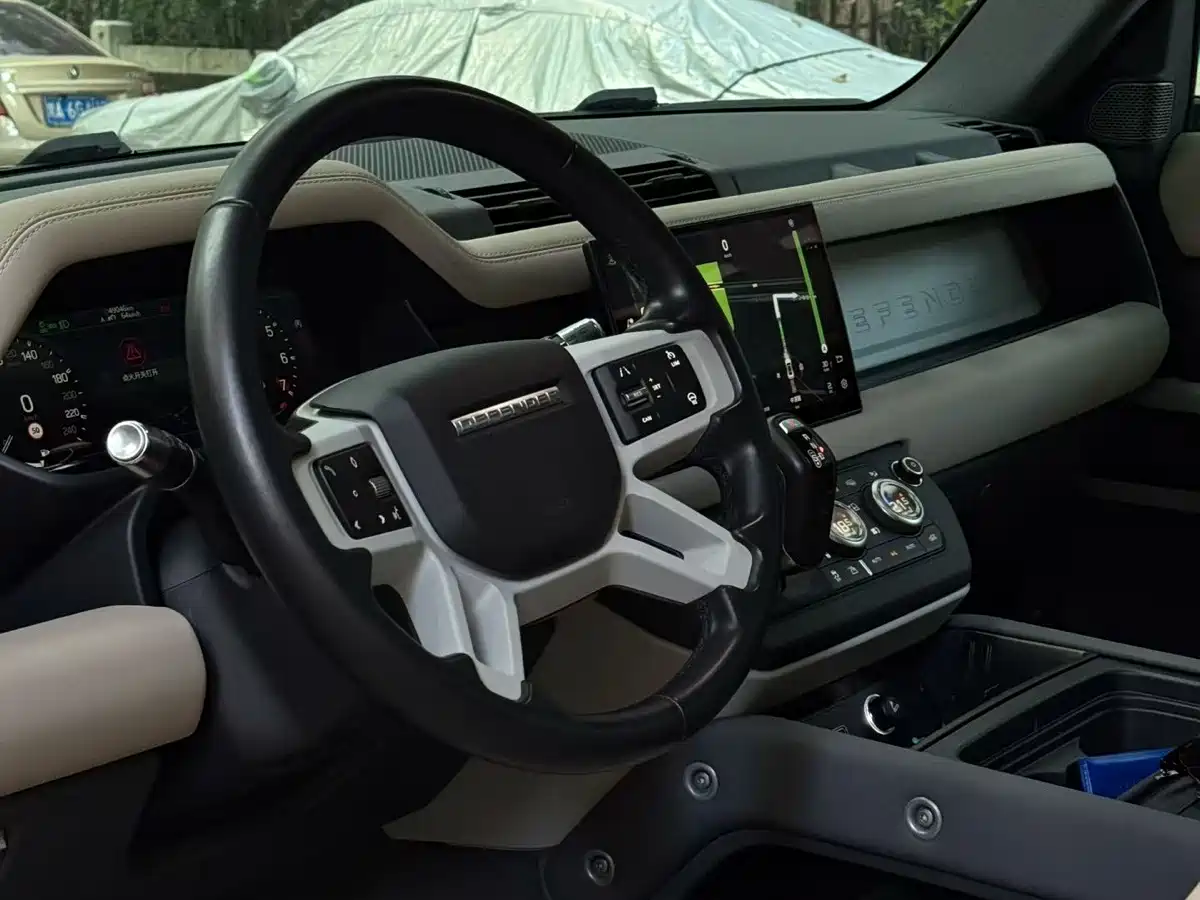 Фото 4 - Land Rover Defender