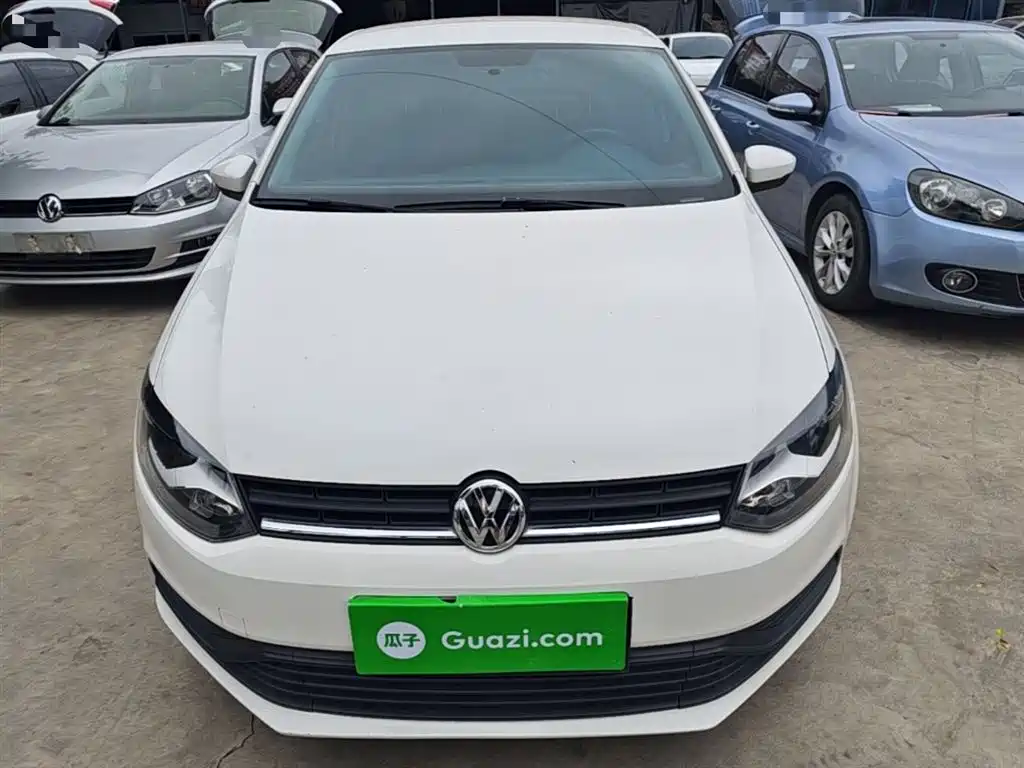 Volkswagen Polo 2016 1.4L Automatic Trend фото 3