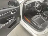 Photo 12 - Kia K2