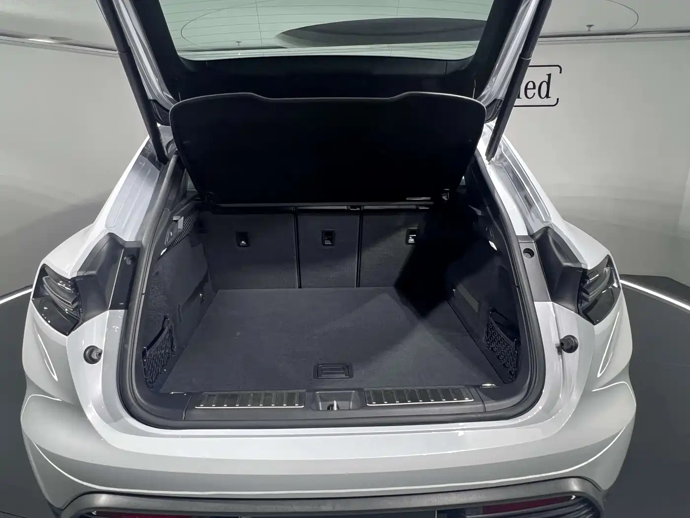 Porsche Macan EV 2024 Macan 4 фото 16