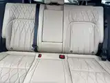 Фото 22 - Geely Monjaro