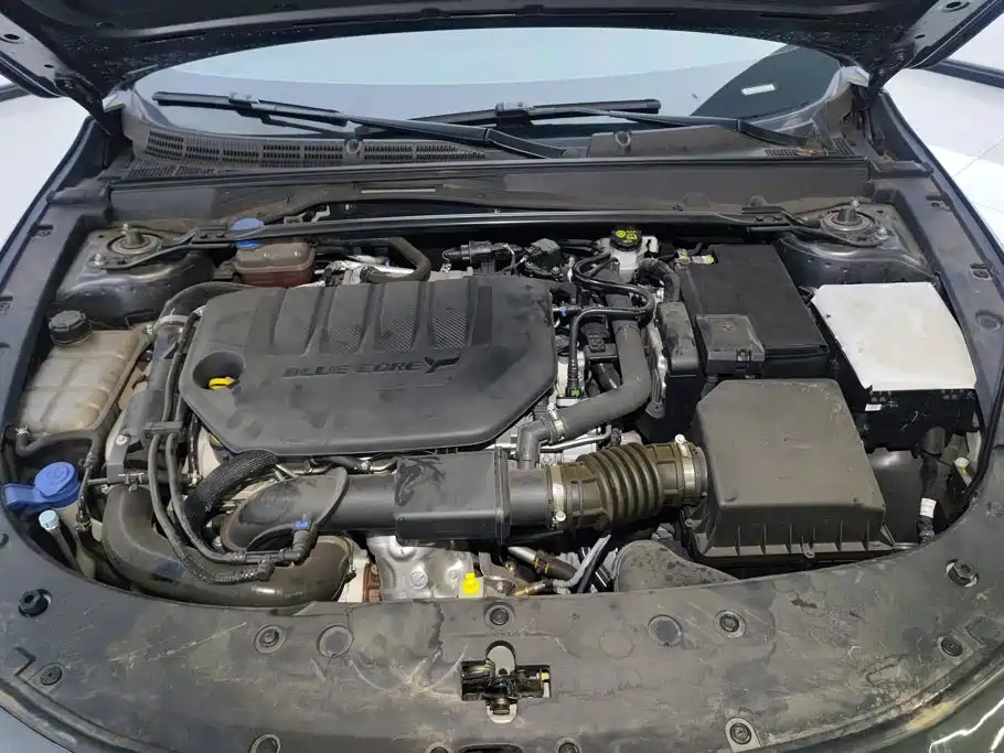 Changan UNI-V 2025 2025 2.0T Sport Version