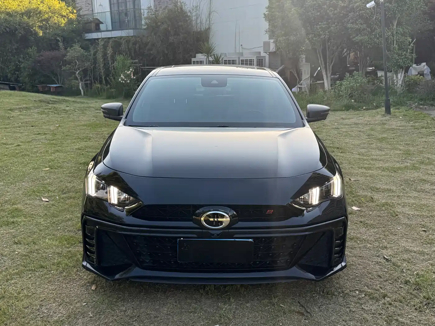 GAC Trumpchi Trumpchi Emkoo 2022 270T DCT J16 R-style Track Edition фото 2