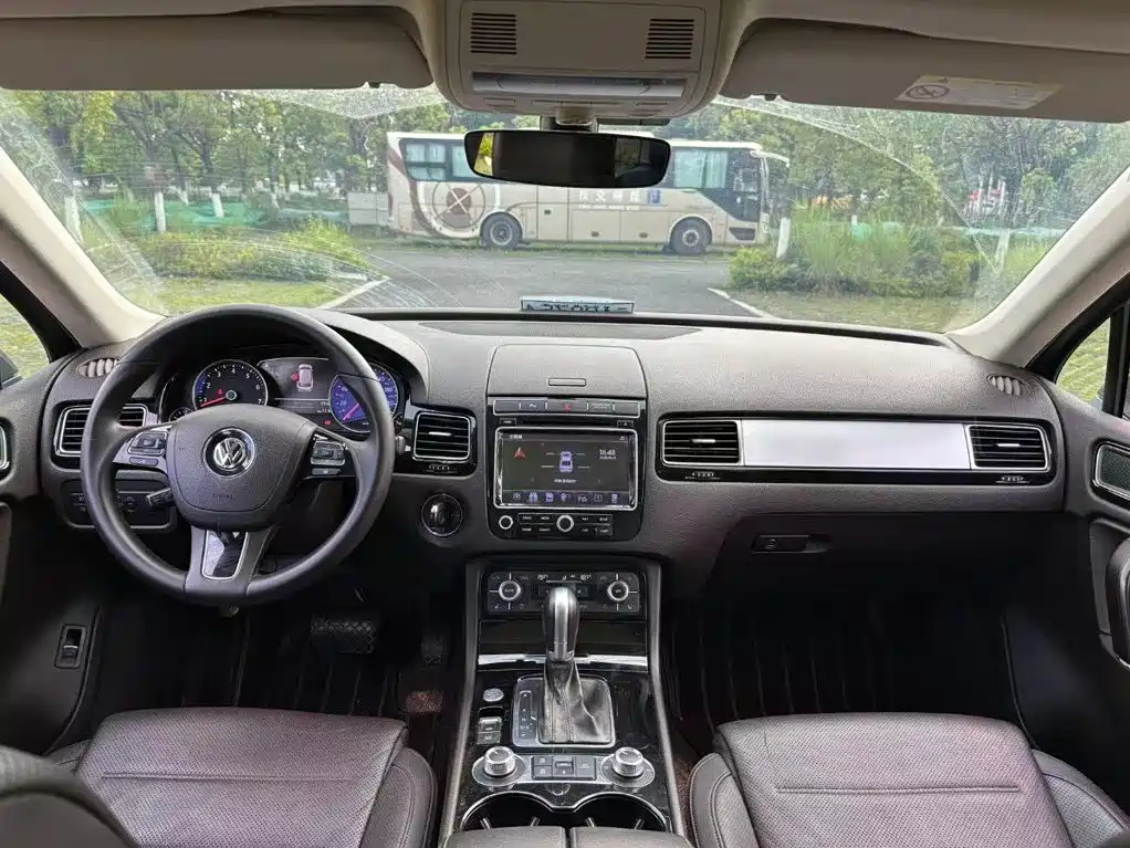 Volkswagen Touareg 2017 2017 3.0TSI Explorer Edition