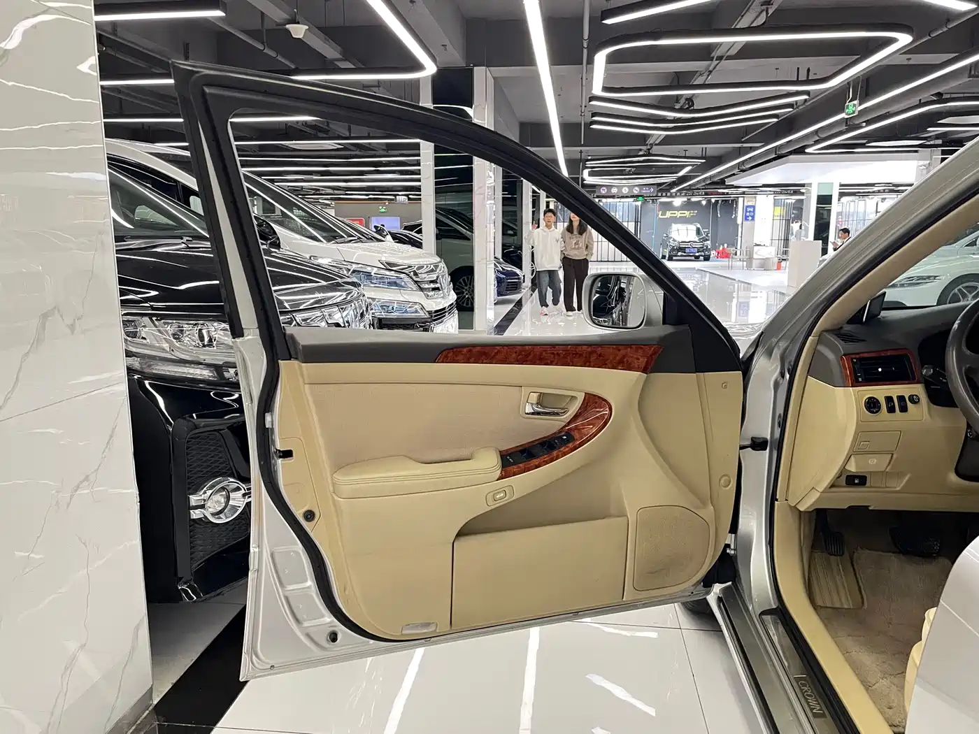 Toyota Crown 2007 2.5L Royal Special Edition фото 25