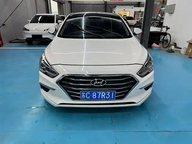 HYUNDAI NAME PICTURE