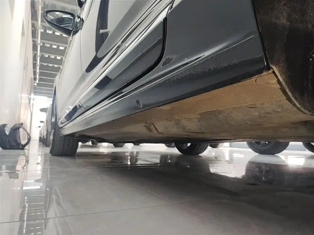 Volkswagen Passat 2024 330TSI Starlight Elite Edition фото 22
