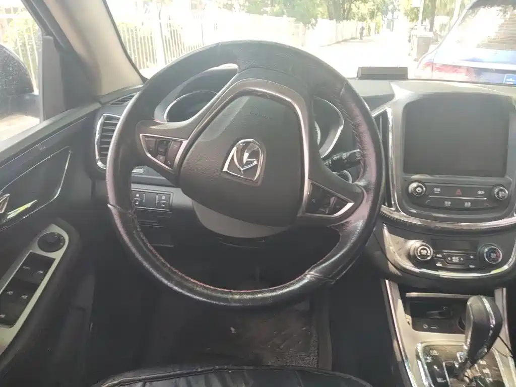 Baojun 560 2017 2016 1.8L iAMT Luxury