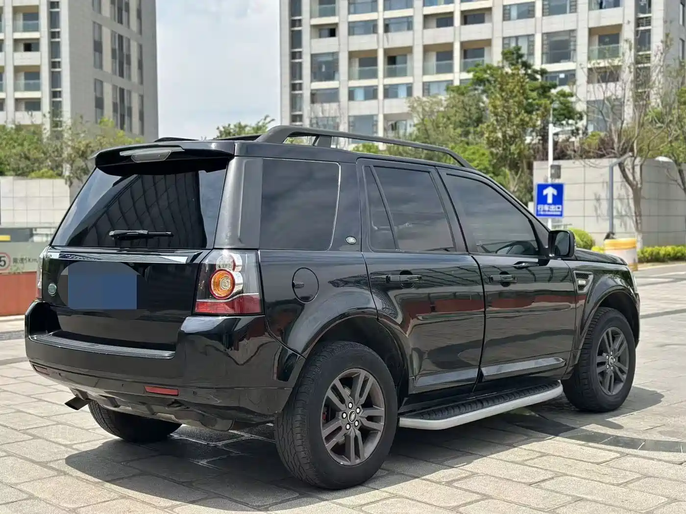 Land Rover Freelander 2 2015 2.2T SD4 XS Collector's Edition фото 4