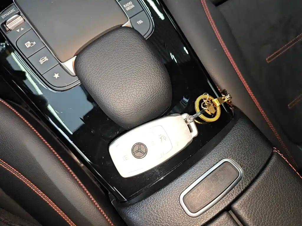 Mercedes-Benz A-Class 2024 A 200 L Fashion Edition фото 9