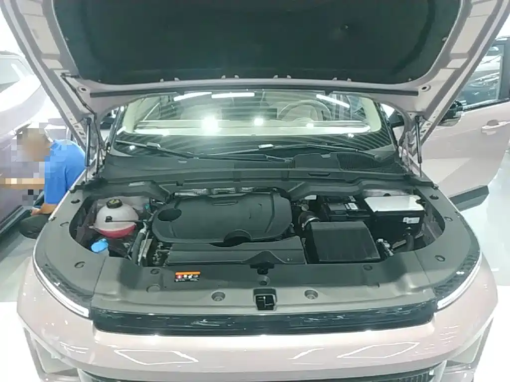Geely ICON 2025 2026 Chocolate 1.5TD Pure Edition