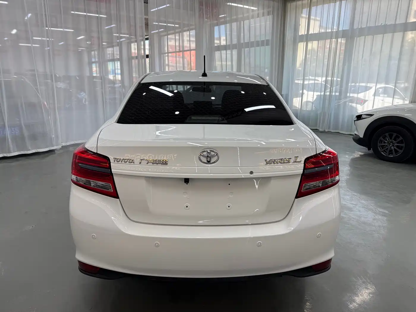 Toyota YARiS L Zhi Xiang 2022 1.5L CVT Leading PLUS Edition фото 5