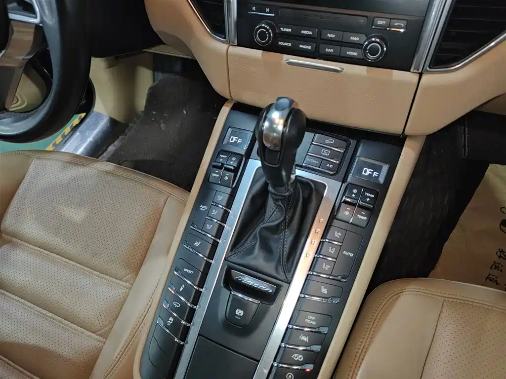 Porsche Macan 2017 Macan GTS 3.0T фото 10