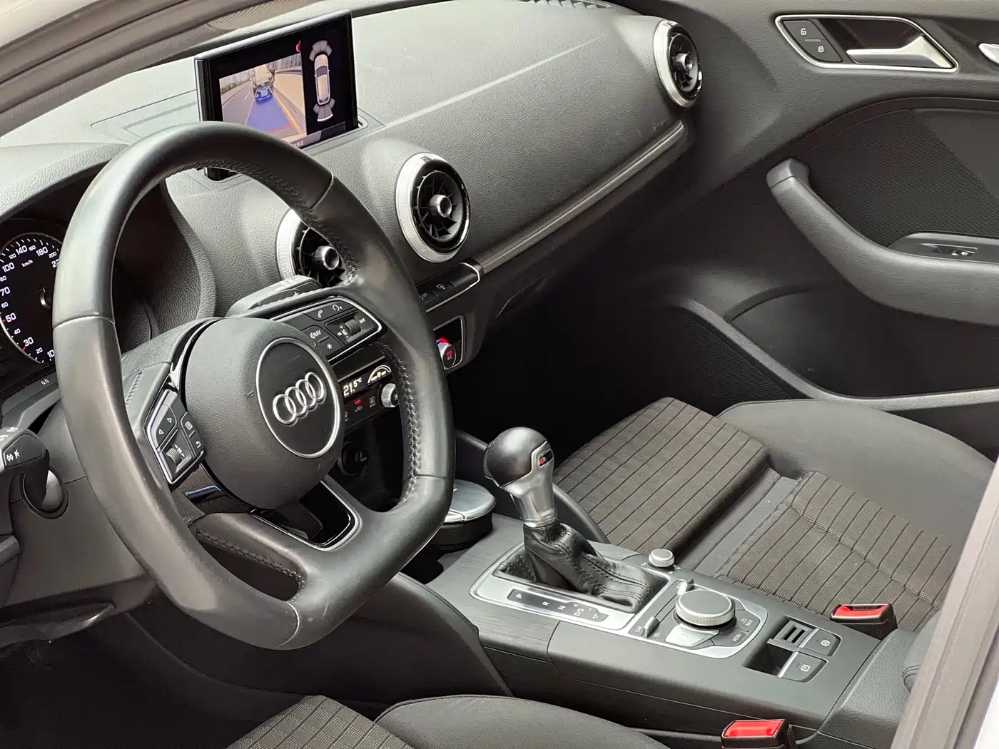 Audi A3 2017 Sportback 40 TFSI Sport фото 5