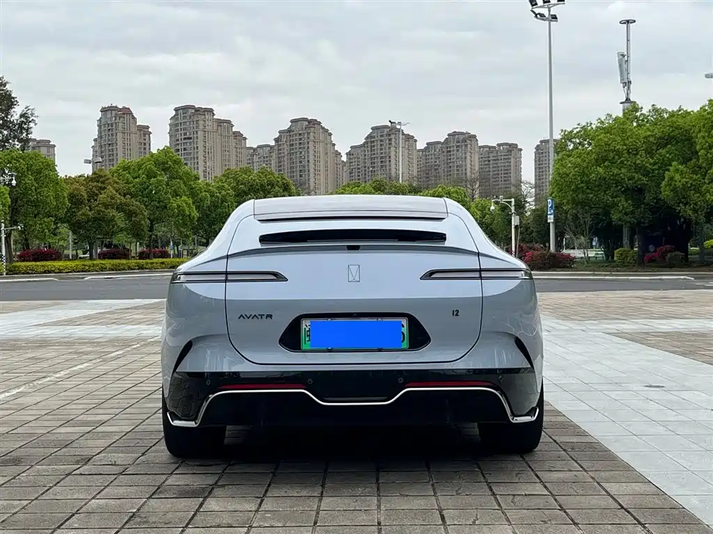 AVATR AVITA 12