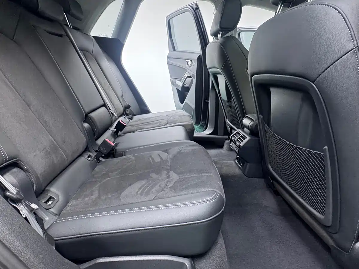 Audi Q3 2022 35 TFSI Fashion Dynamic фото 14