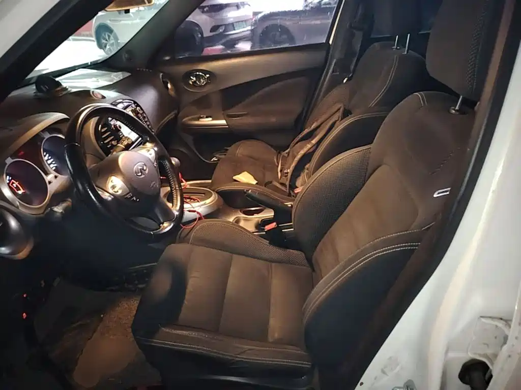 Infiniti ESQ 2017 2014 1.6L Free Edition