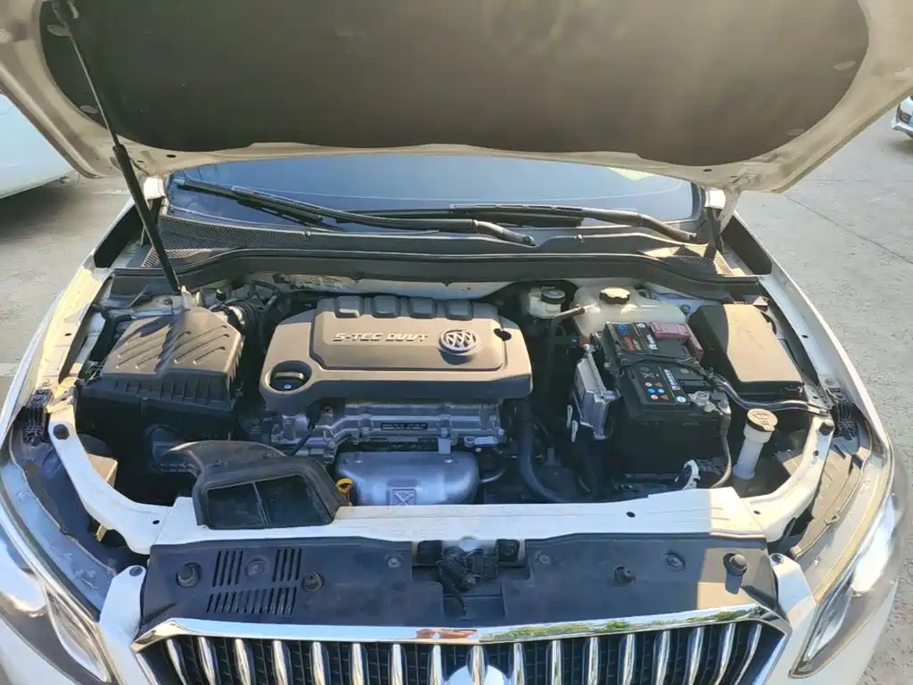 Фото 20 - Buick Excelle