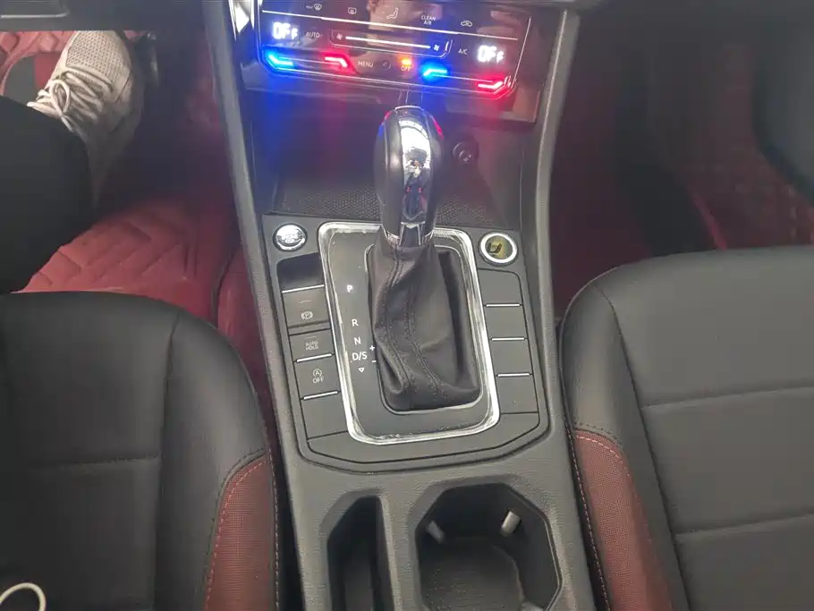Volkswagen Bora 2021 1.5L Automatic Elite Smart Edition фото 16