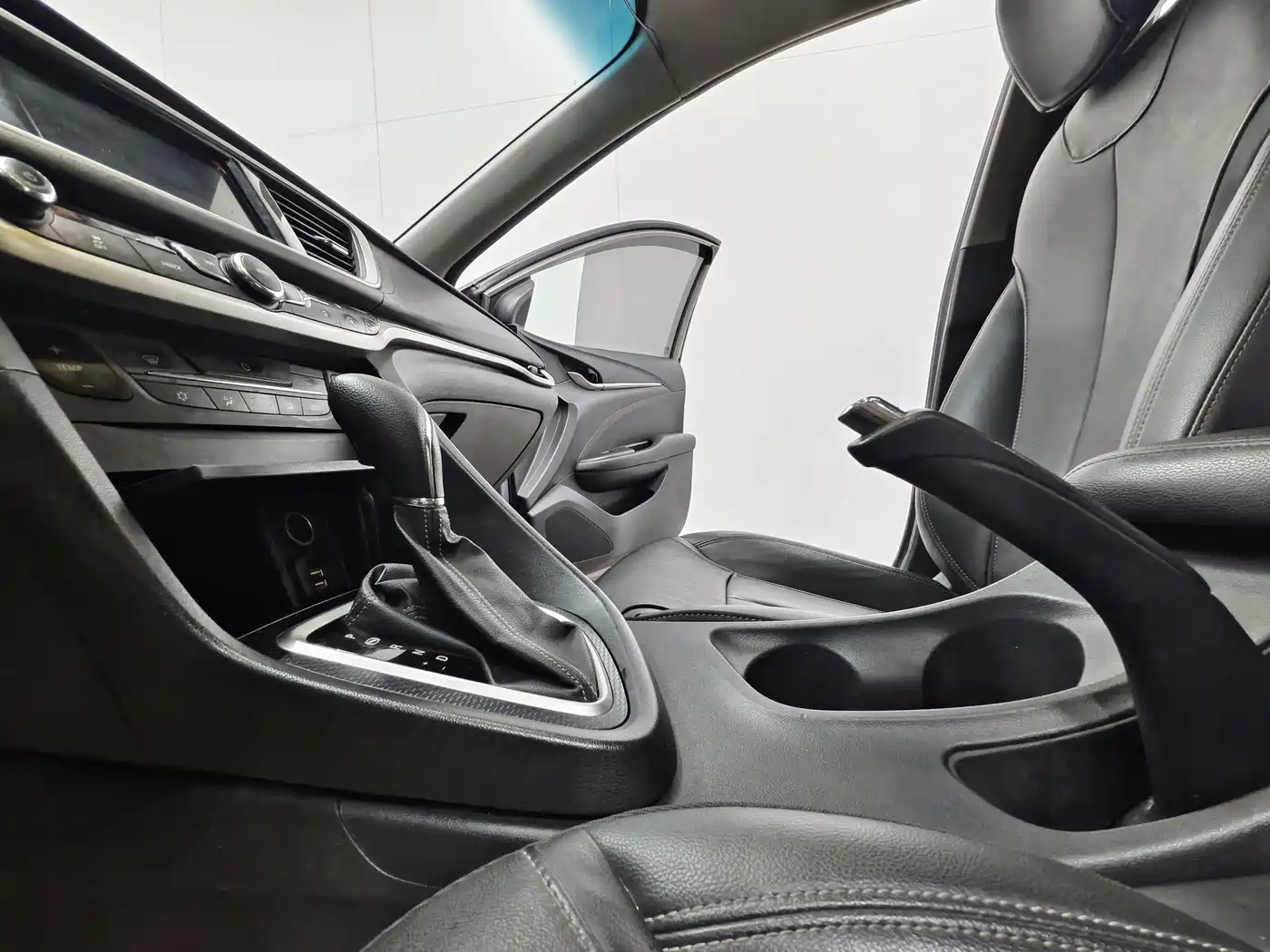 Buick Excelle 2019 18T Automatic Connected Elite (China V) фото 12