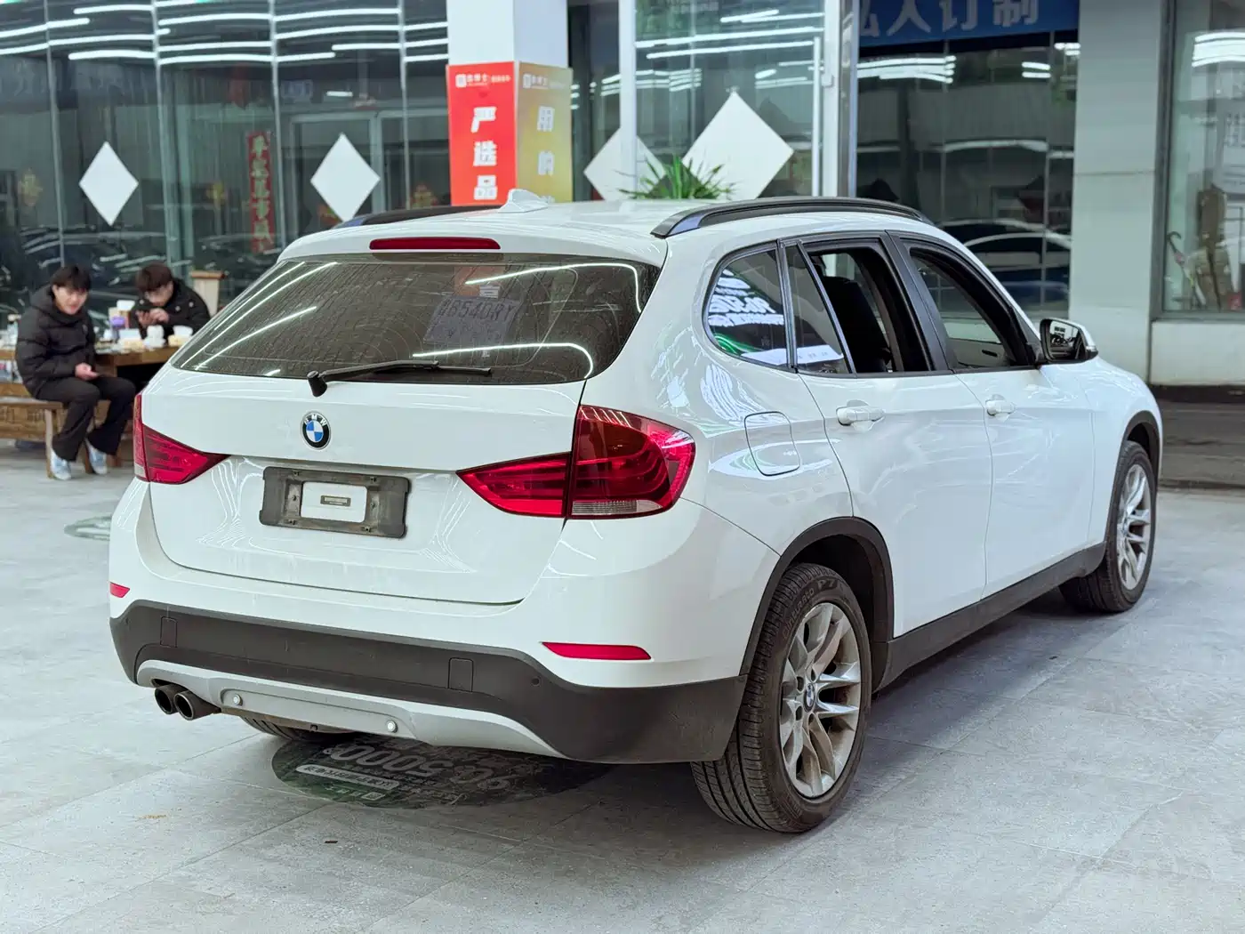 BMW X1 2014 sDrive18i Leading Edition фото 7