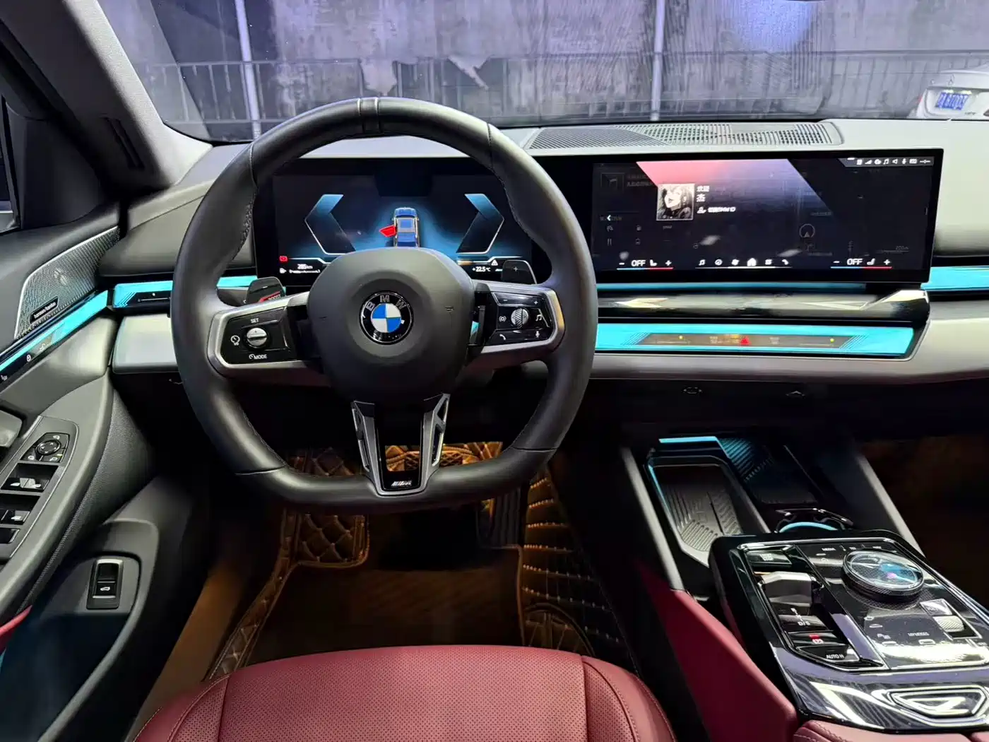BMW 5 Series 2024 530Li Leading M Sport Package фото 10