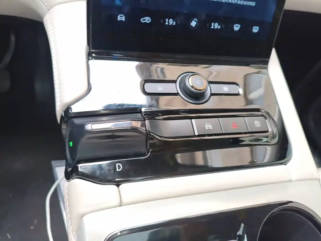 NIO ES8 2019 2018 355KM Base Model 7-Seater Version