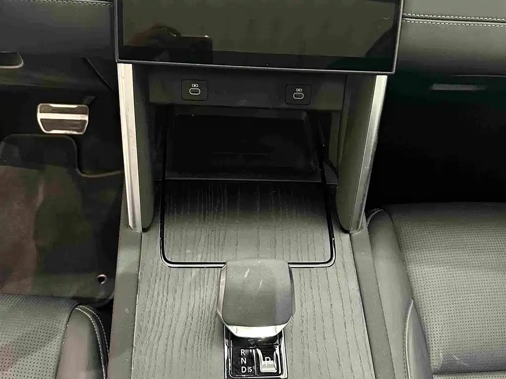 Land Rover Discovery Sport 2024 2024 Luxury Custom Edition