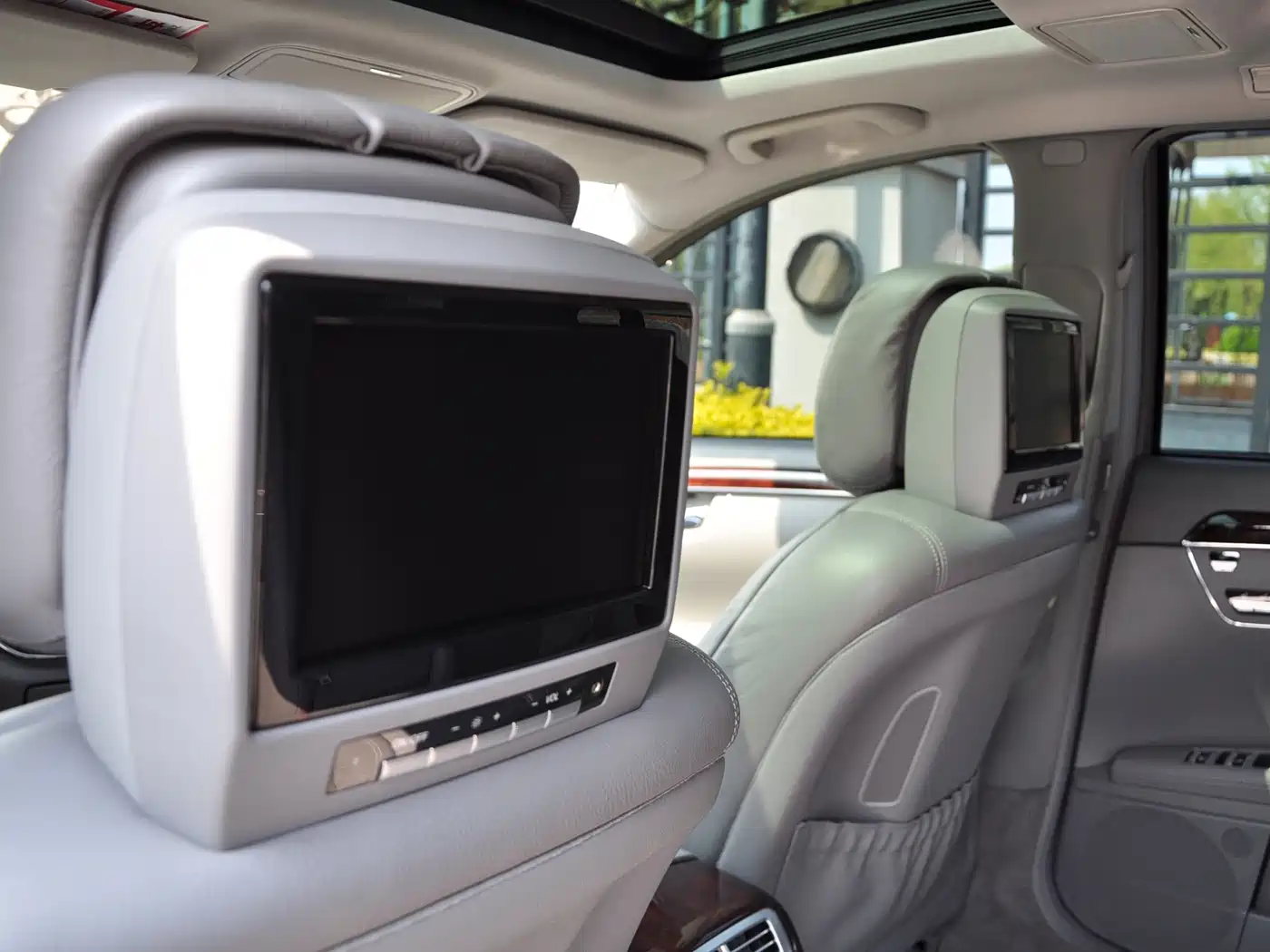 Mercedes-Benz S-Class фото 15