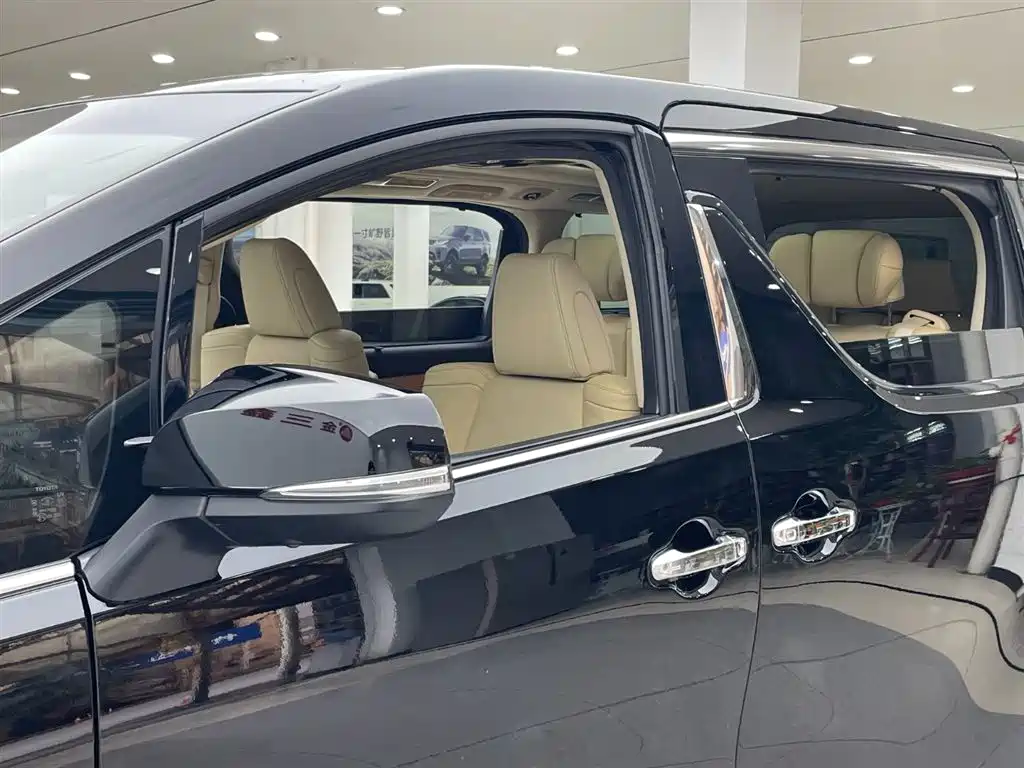 Toyota Alphard 2020 Hybrid 2.5L Luxury Edition фото 10