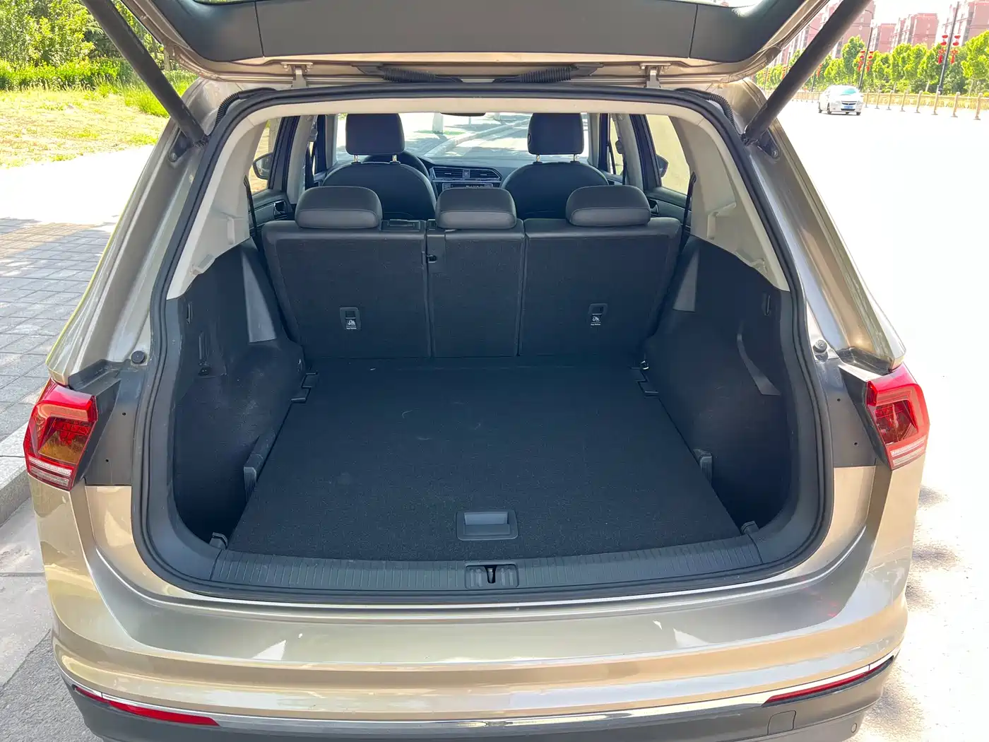 Volkswagen Tiguan L 2017 330TSI Automatic 2WD Flagship Edition фото 20