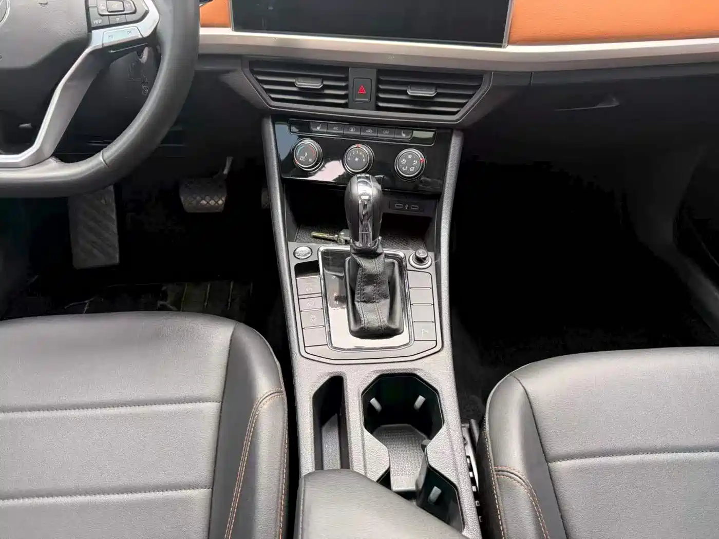 Volkswagen Bora 2024 200TSI DSG Joy Ride Edition фото 6