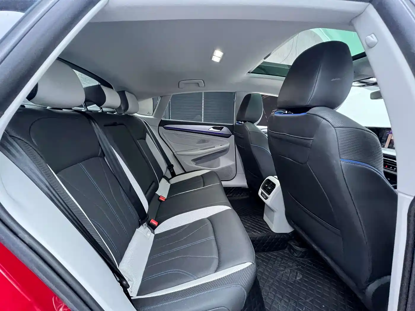 Volkswagen Lamando 2022 Lamando L 280TSI DSG Ultra Spicy Flagship фото 8