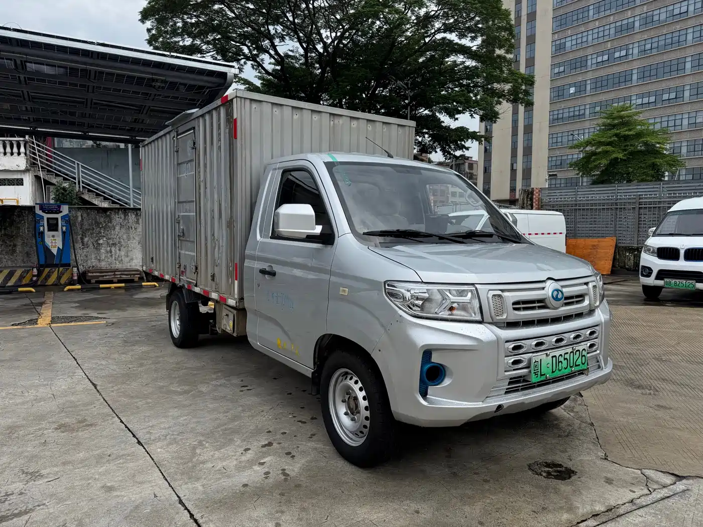 Ruichi New Energy EC71 2023 2023 EC71L Van Pioneer Type I 50.38kWh