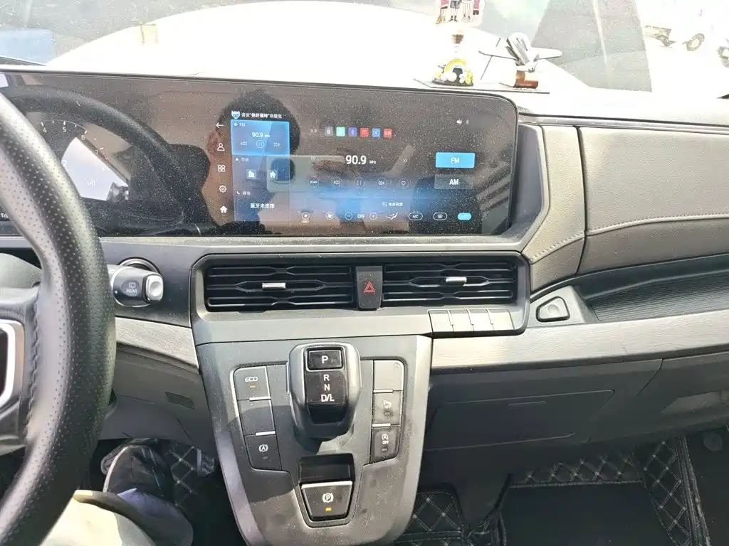 FORD TOURUIOU