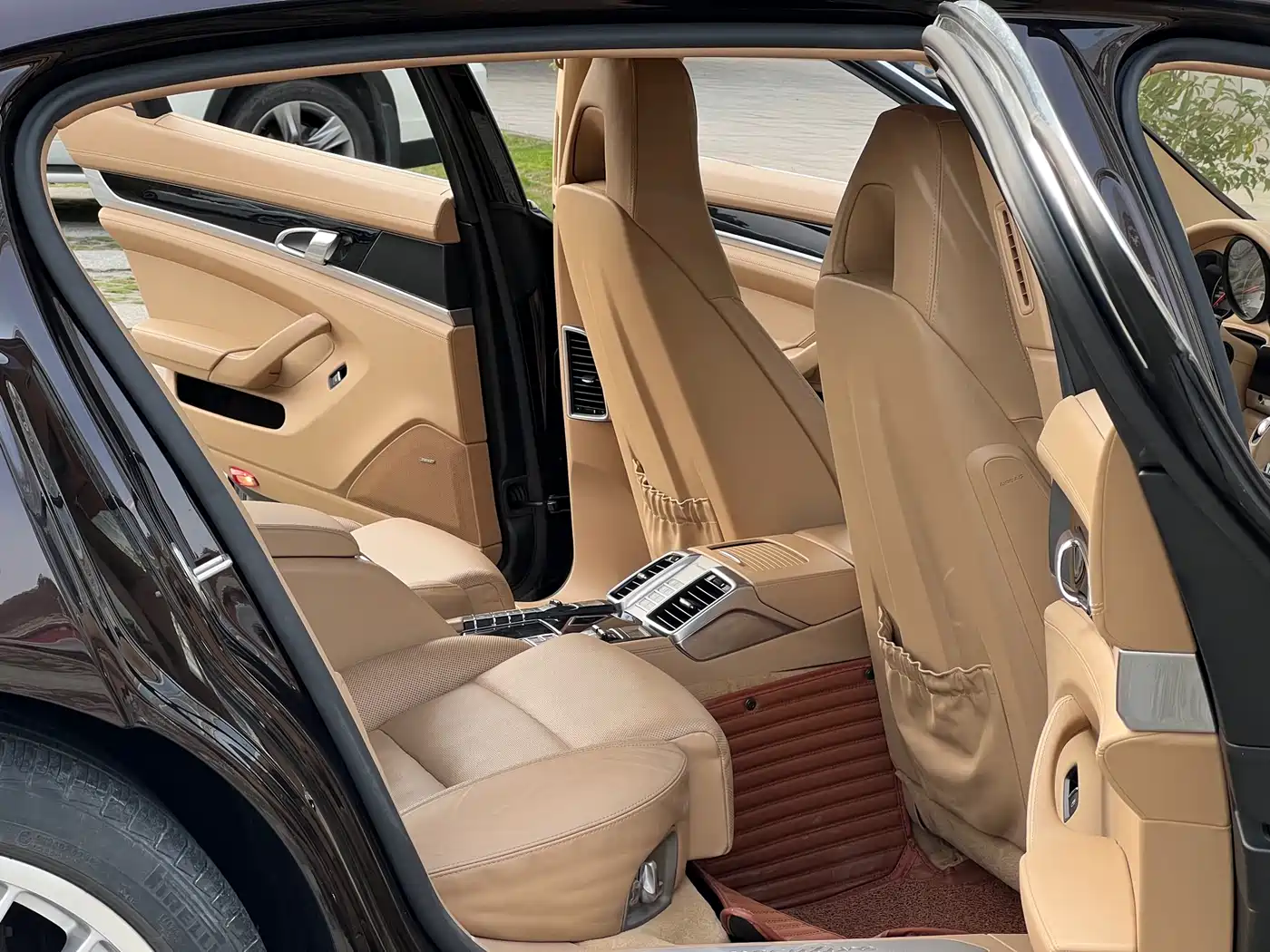 Porsche Panamera 2014 Panamera 4S Sport Edition 3.0T фото 13