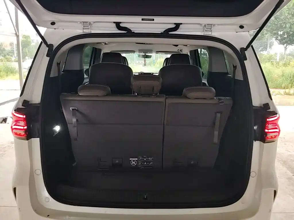Roewe iMAX8 2024 2023 400TGI Comfort Edition