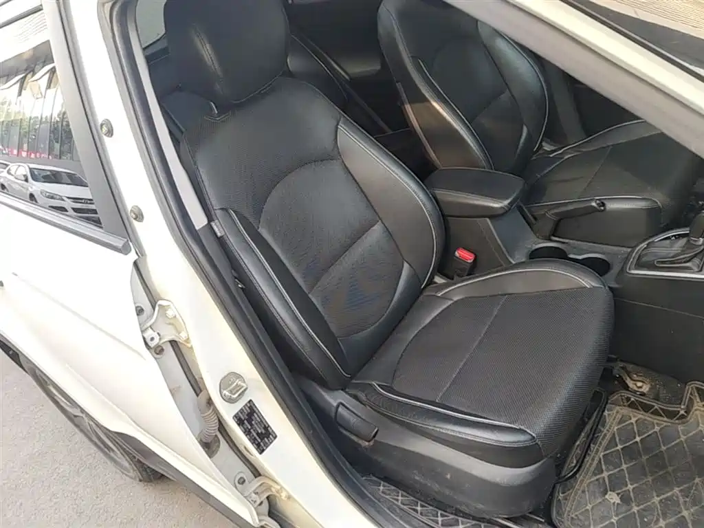 Hyundai Beijing Hyundai ix25 2015 1.6L Automatic 2WD Smart GLS фото 25