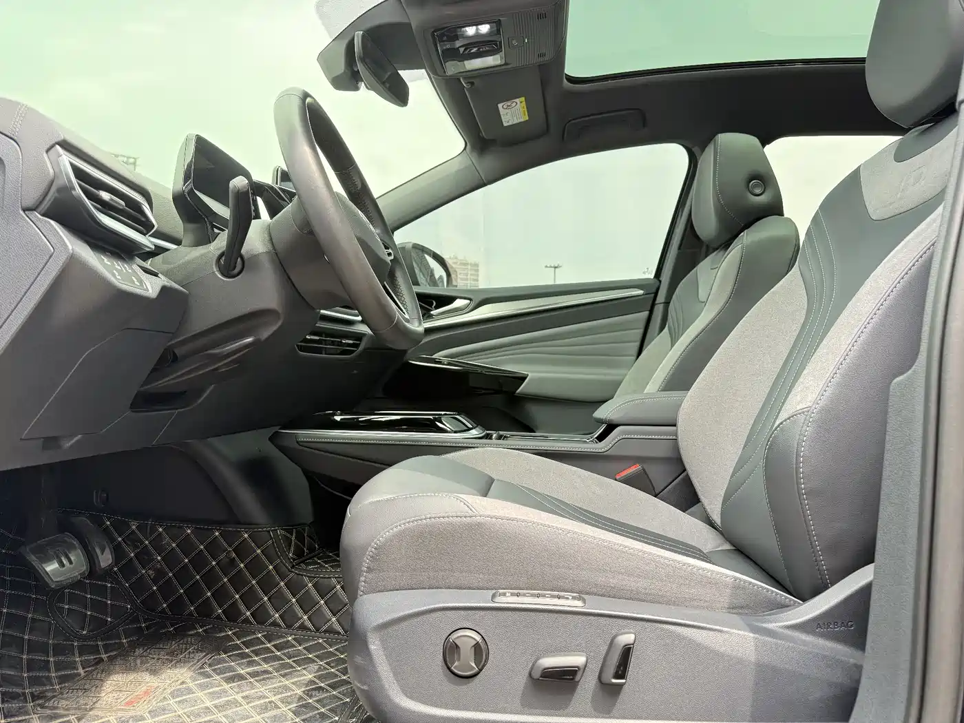 VOLKSWAGEN ID.4 CROZZ