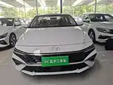 Photo 3 - Hyundai Elantra